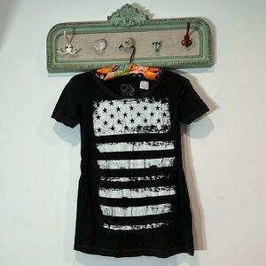 Chaser black white flag graphic short sleeve T-shirt women’s xs vintage wash